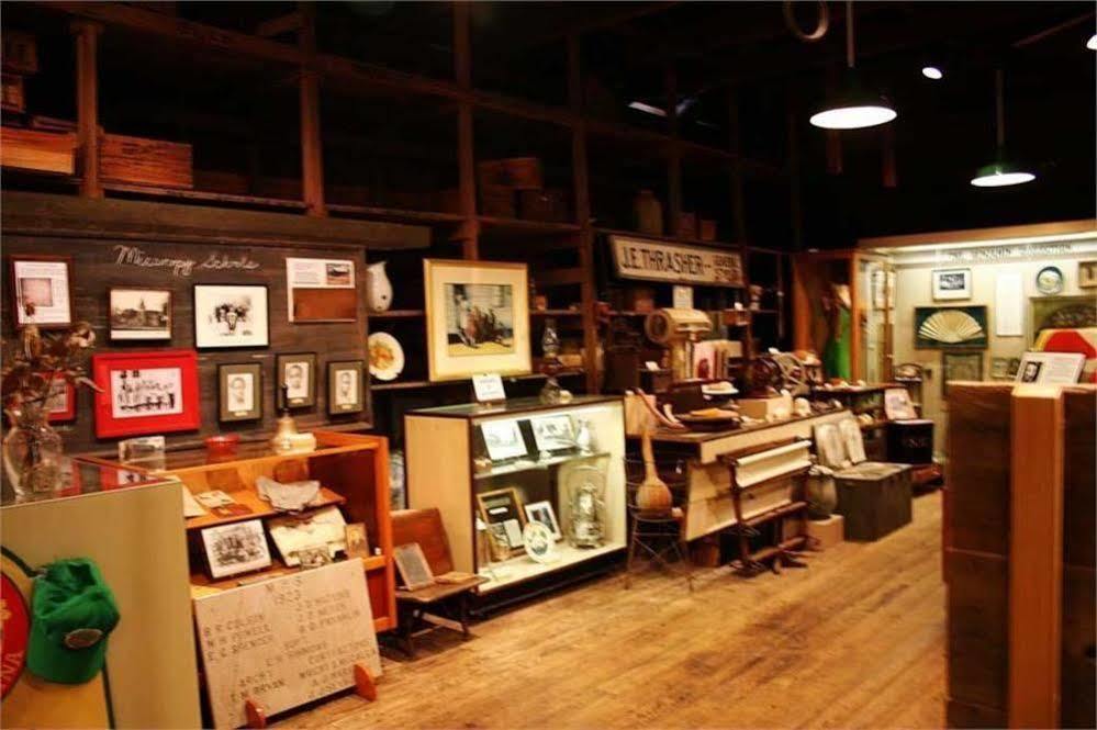Micanopy Inn Екстериор снимка